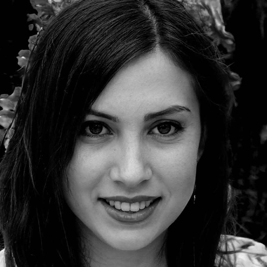 Fotografía de Verónica Tkalčić, consultora en presupuestos corporativos